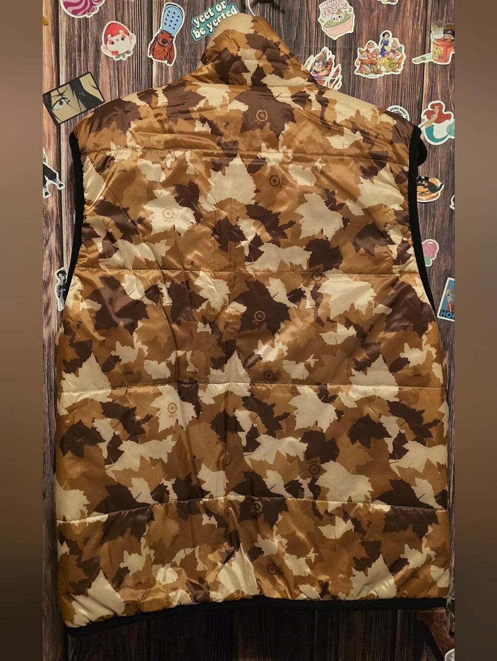 LRG REVERSIBLE VEST - Picture 2 of 8